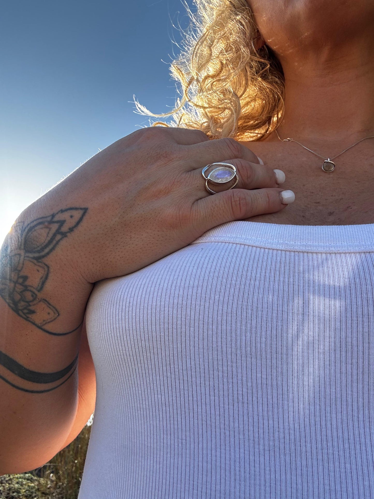Anillo Rohini Piedra Luna