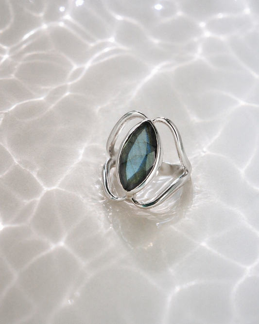 Anillo Rohini Labradorita Azul