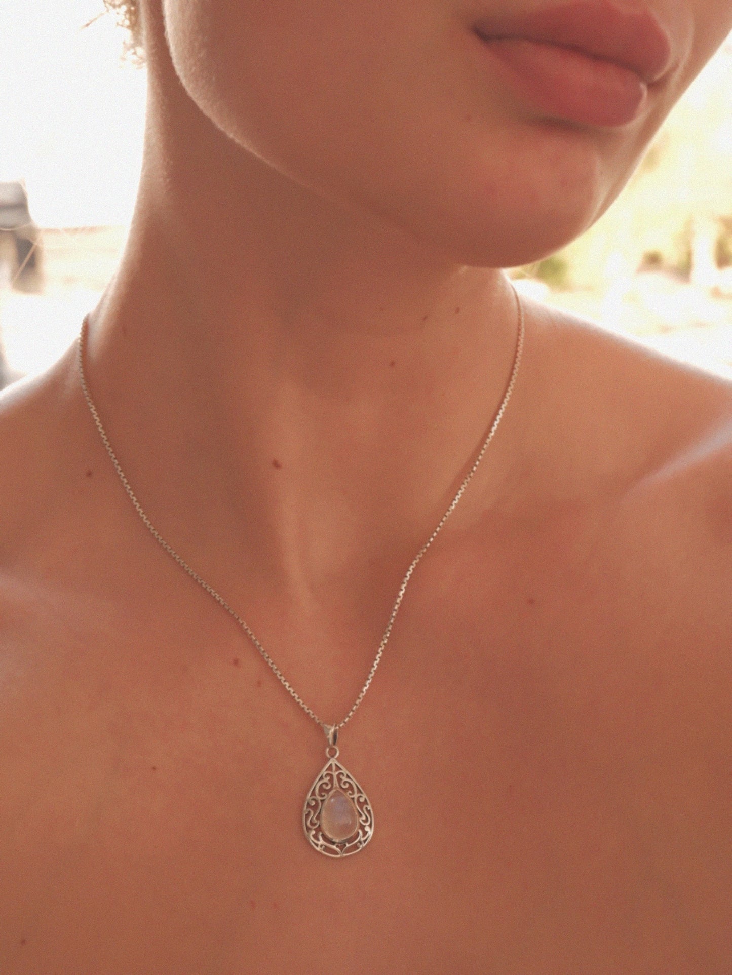 Collar Anika Piedra Luna